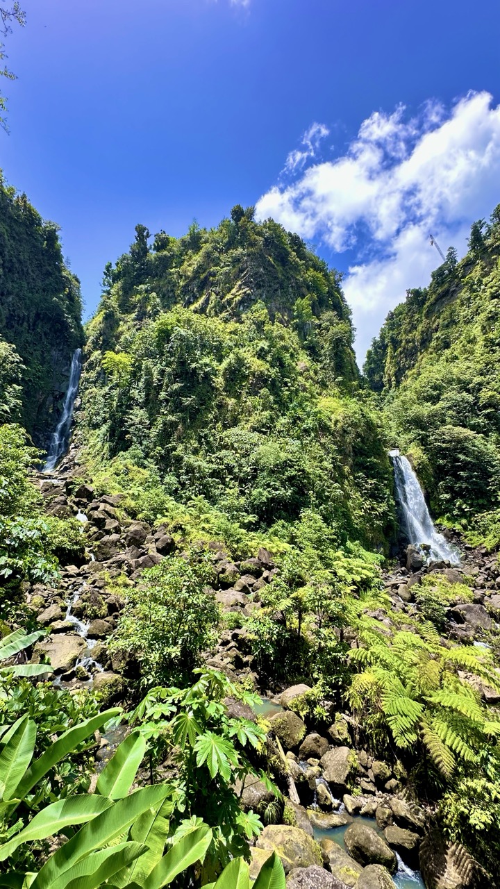 Mooiste watervallen Dominica Trafalgar Falls